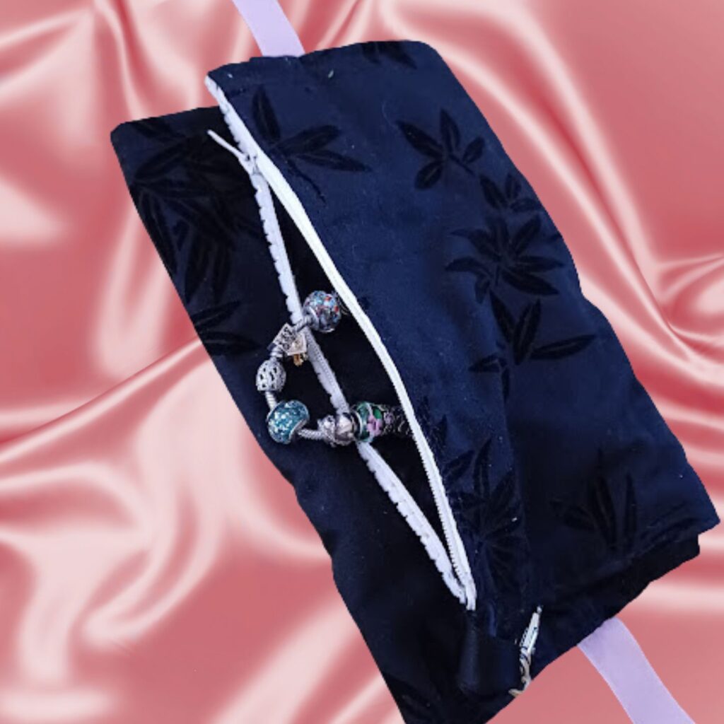 pochette bijoux